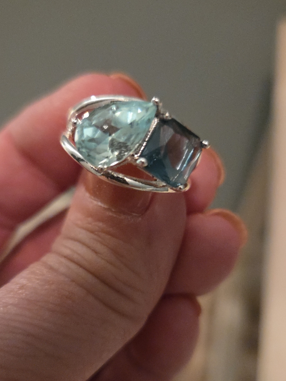 Ring - Picture 4 of 5